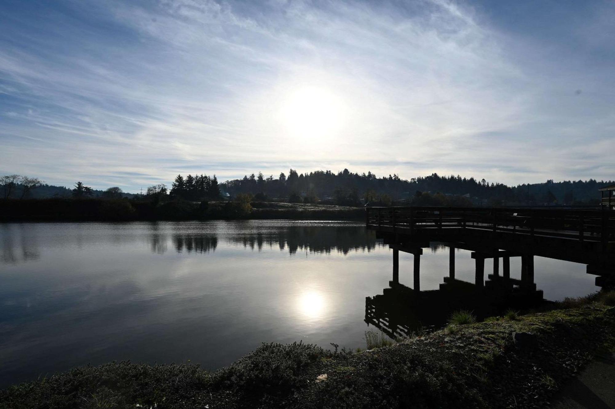 Edgewater Inn Coos Bay Exterior foto