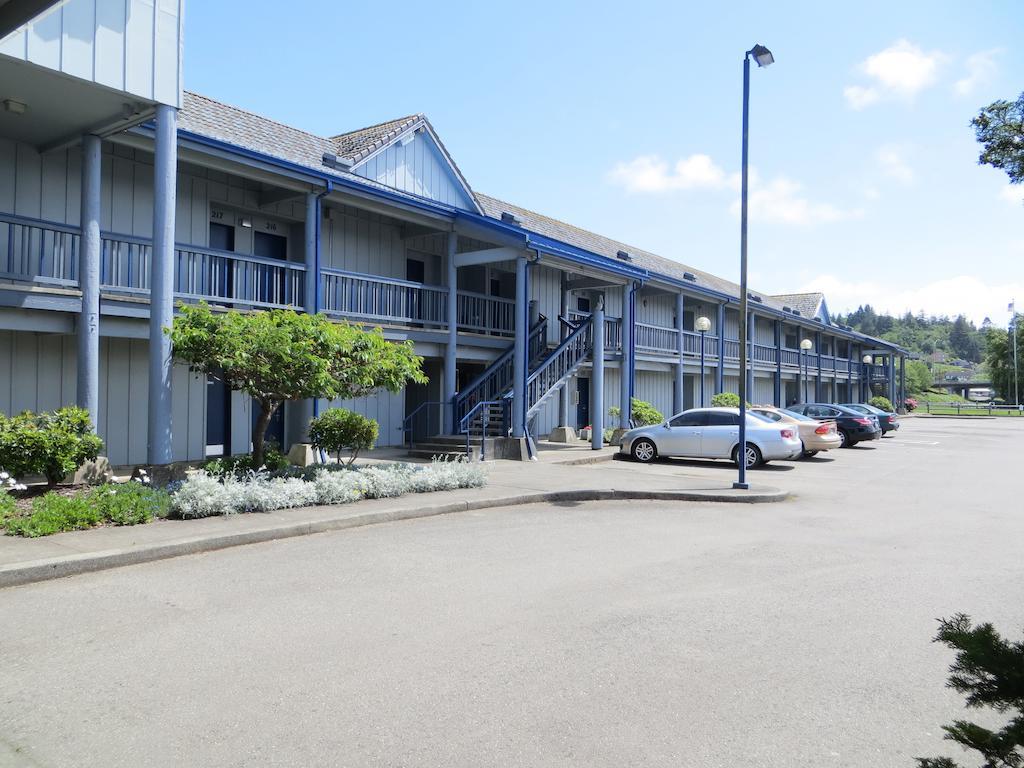 Edgewater Inn Coos Bay Exterior foto